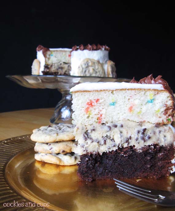 Food, Cuisine, Sweetness, Ingredient, Cake, Dessert, Baked goods, Dish, Tableware, Serveware, 