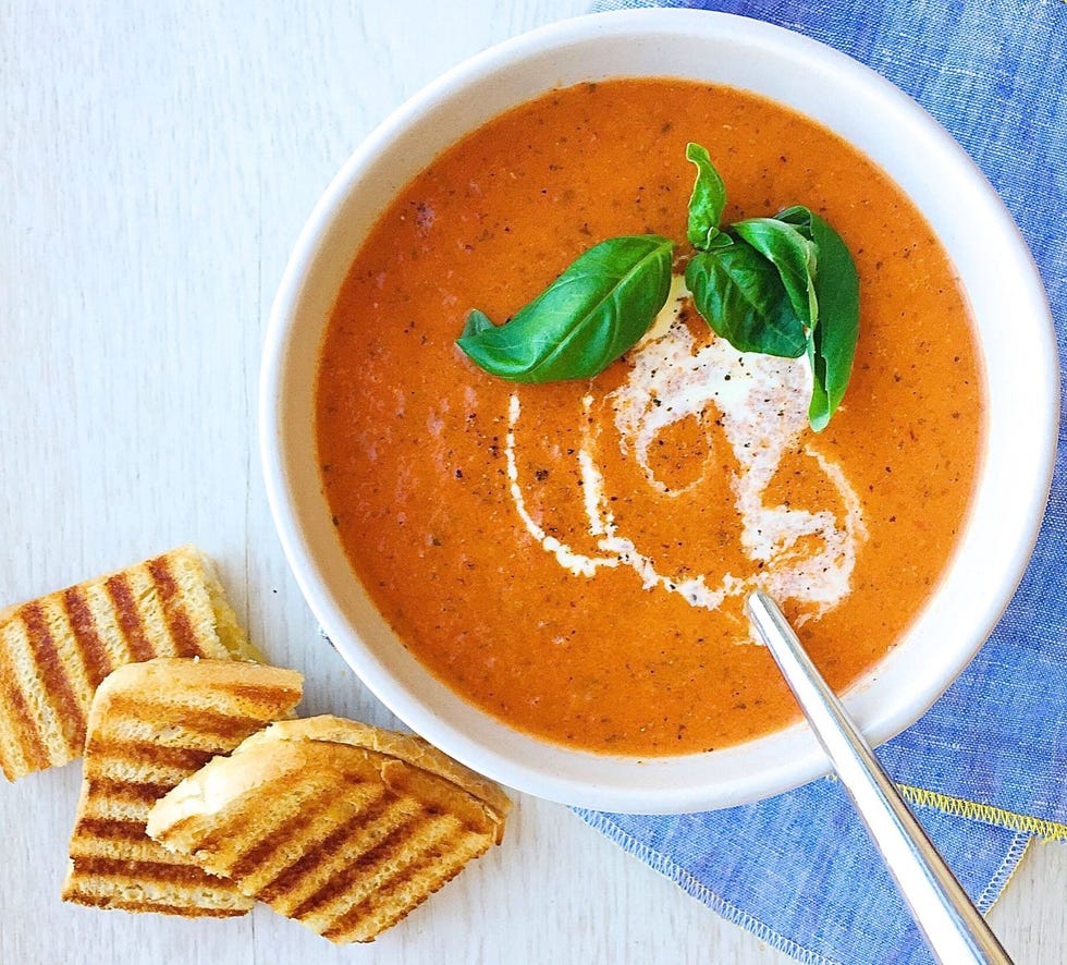 creamy tomato basil soup with grilled cheese bites