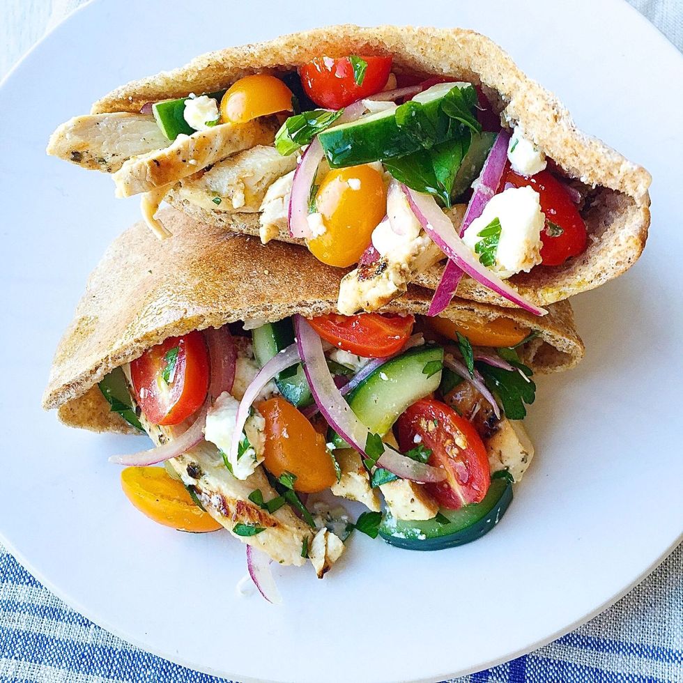 Best Greek Salad Pita Pockets with Grilled Chicken Recipe-How to Make ...