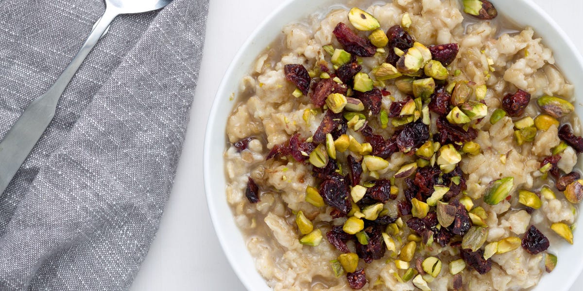 Maple Oatmeal with Cranberries and Pistachios
