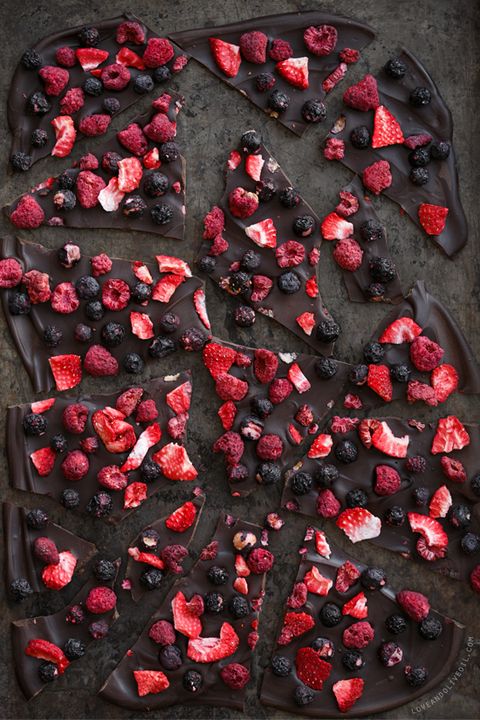 Food, Cuisine, Berry, Plant, Chocolate brownie, Superfood, Fruit, Dish, Ingredient, Pomegranate, 
