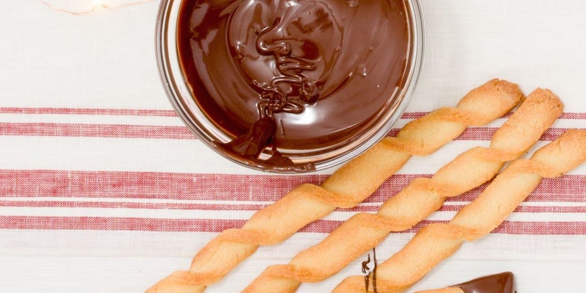 Cookie Twists with Melted Chocolate