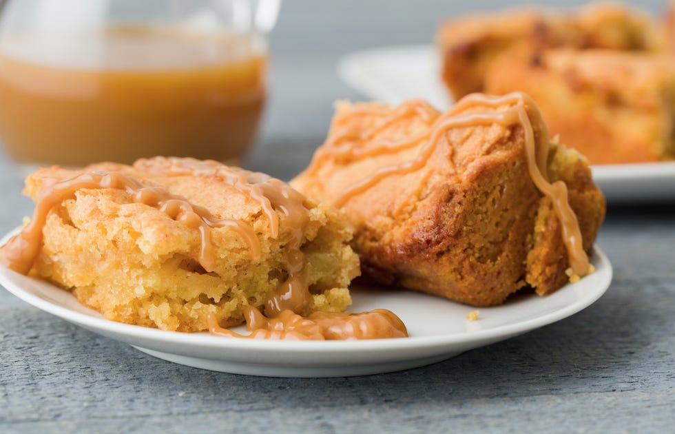 Caramel Apple Spice Cake Recipe