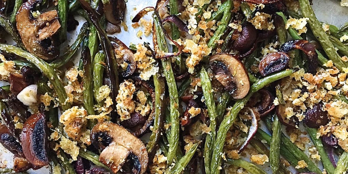 Roasted Green Beans, Mushrooms, and Onions with Parmesan Breadcrumbs