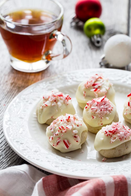 Food, Cuisine, Dish, Ingredient, Dessert, Baked goods, Meringue, Cream, Finger food, Recipe, 
