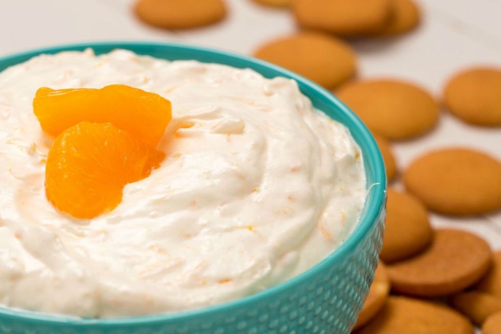 Dish, Food, Cuisine, Ingredient, Cream, Crème fraîche, Dairy, Dessert, Cream cheese, Mascarpone, 