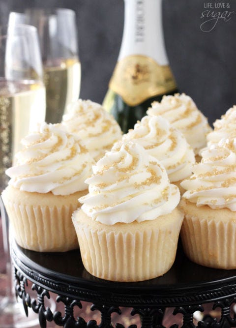 Food, Dessert, Cupcake, Baked goods, Sweetness, Cuisine, Barware, Baking cup, Ingredient, Cake, 