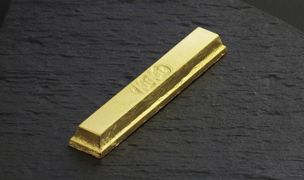 Yellow, Metal, Brass, Rectangle, Material property, Gold, Bullet, Bronze, 