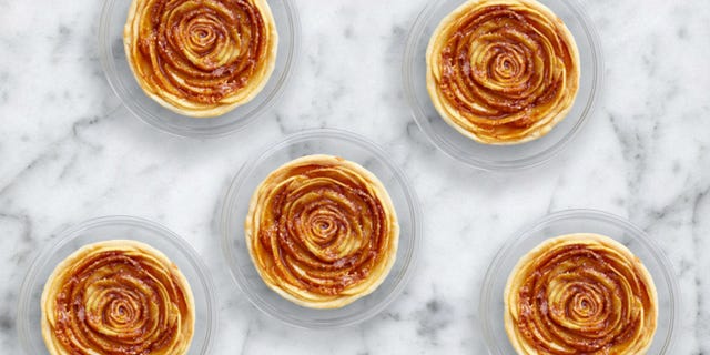 Lauren Conrad's Mini Apple Tarts Lauren Conrad's Mini Apple Tarts