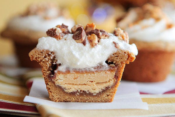 Dish, Food, Cuisine, Dessert, Ingredient, Baked goods, Buttercream, Icing, Baking, Cream cheese, 