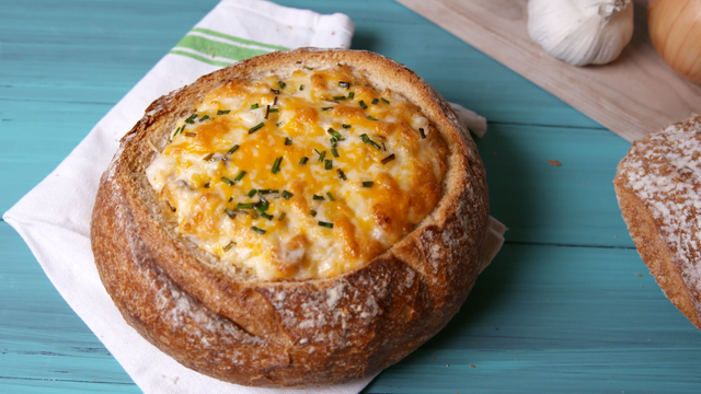 Turkey Cheese Bread Bowl Dip turkey cheese bread bowl dip