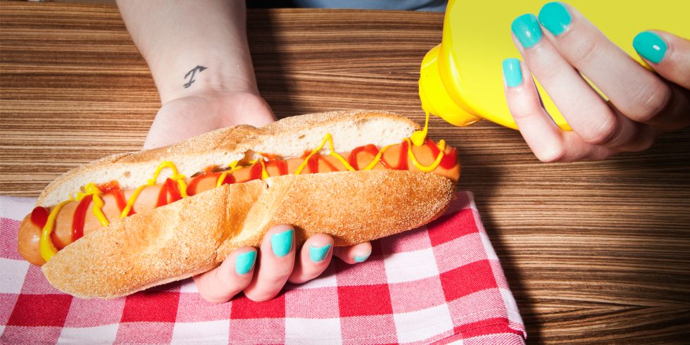 Fast food, Food, Junk food, Hot dog bun, Dish, Cuisine, Hot dog, Ingredient, Finger, Baguette, 