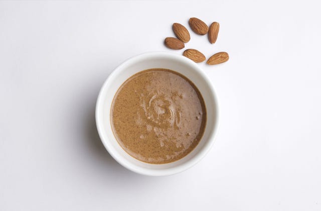 Almond butter with almonds