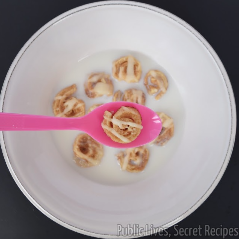 Food, Cuisine, Dishware, Serveware, Tableware, Ingredient, Breakfast, Recipe, Dish, Finger food, 
