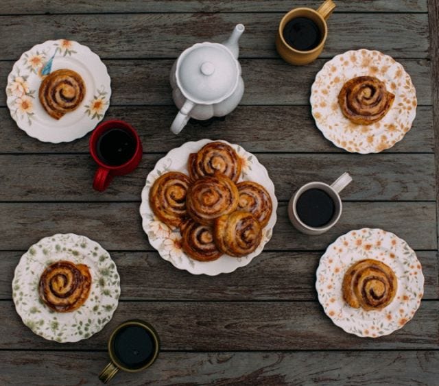 Food, Serveware, Cuisine, Dishware, Wood, Ingredient, Plate, Tableware, Dish, Finger food, Food, Serveware, Cuisine, Dishware, Wood, Ingredient, Plate, Tableware, Dish, Finger food,