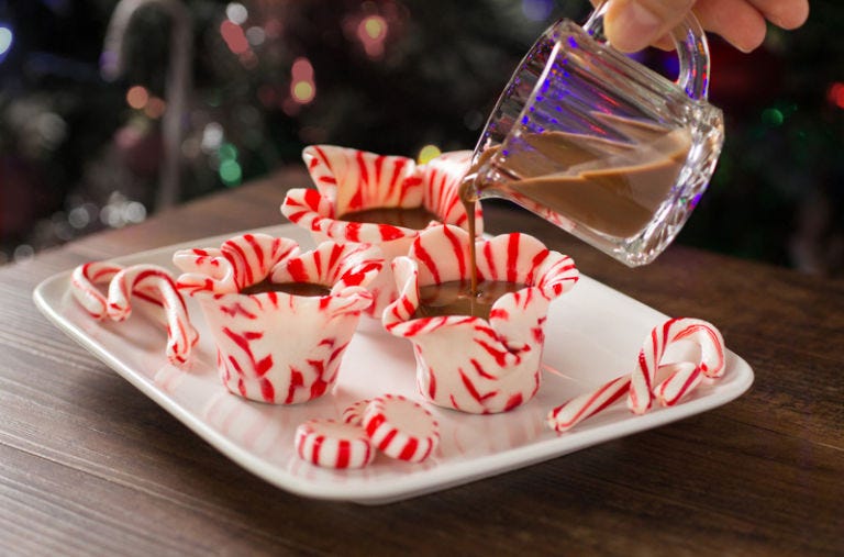 Dishware, Serveware, Porcelain, Carmine, Ceramic, Sweetness, Dessert, Plate, Confectionery, Pottery, Dishware, Serveware, Porcelain, Carmine, Ceramic, Sweetness, Dessert, Plate, Confectionery, Pottery,