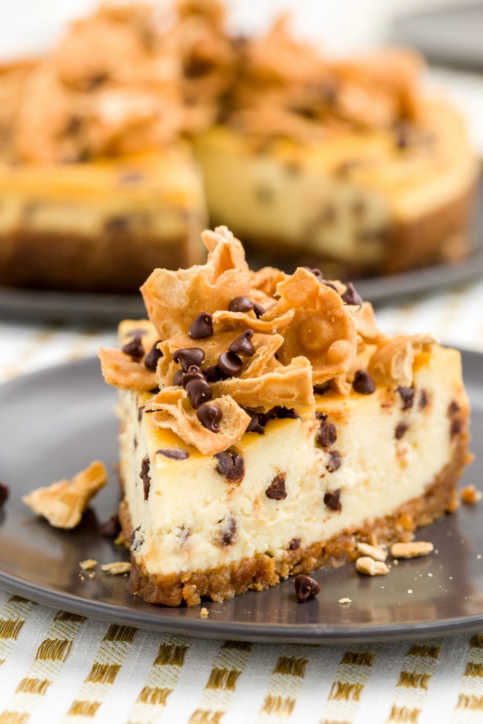 delish cannoli cheesecake