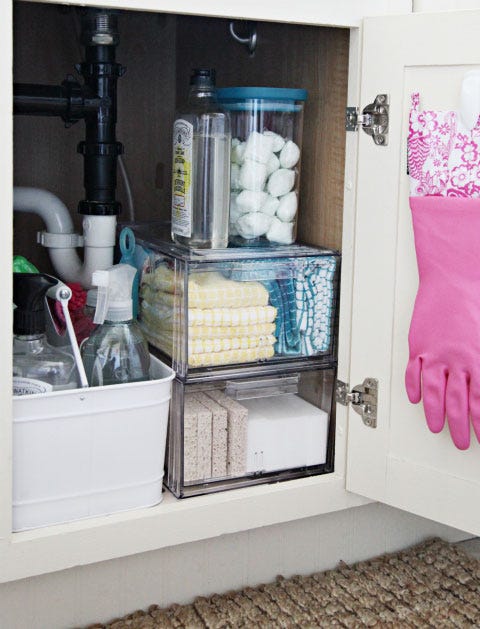 Kitchen appliance, Freezer, Bottle, Shelving, Major appliance, Gas, Foot, Refrigerator, Machine, Food storage containers, 