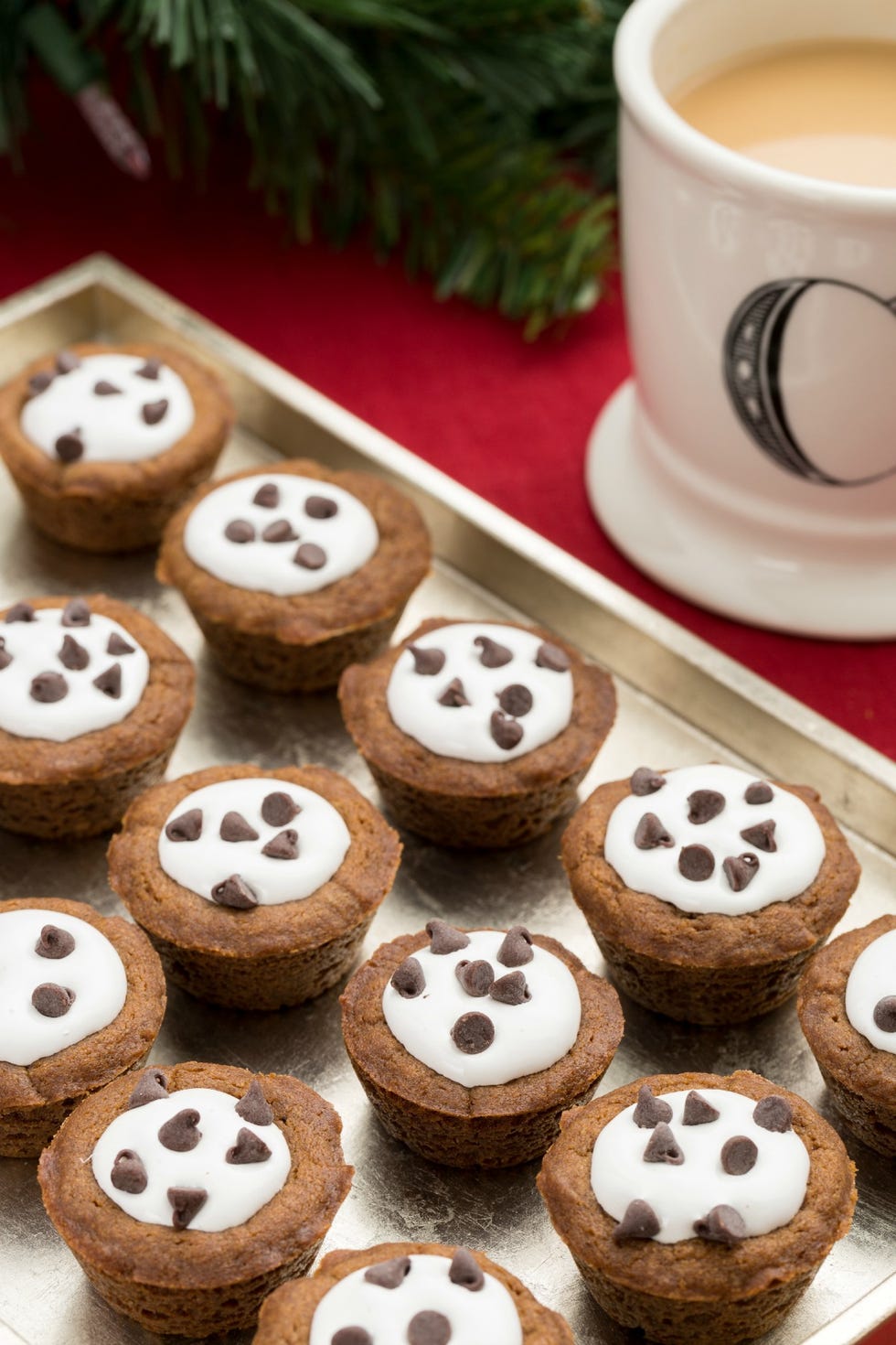 gingerbread s'mores cookie cups