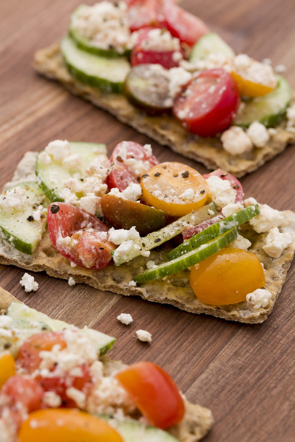 delish-tomato-feta-pizzas-1