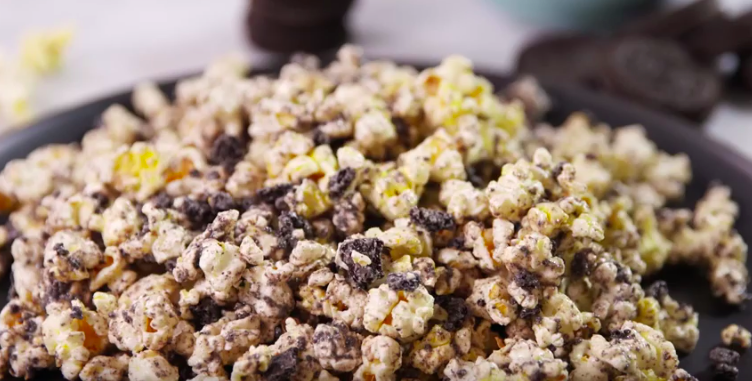 Oreo Popcorn