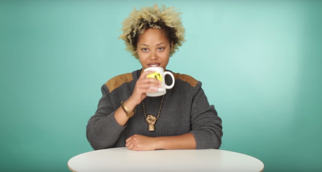Serveware, Cup, Coffee cup, Tableware, Sitting, Mug, Jheri curl, Dishware, Afro, Plate, 