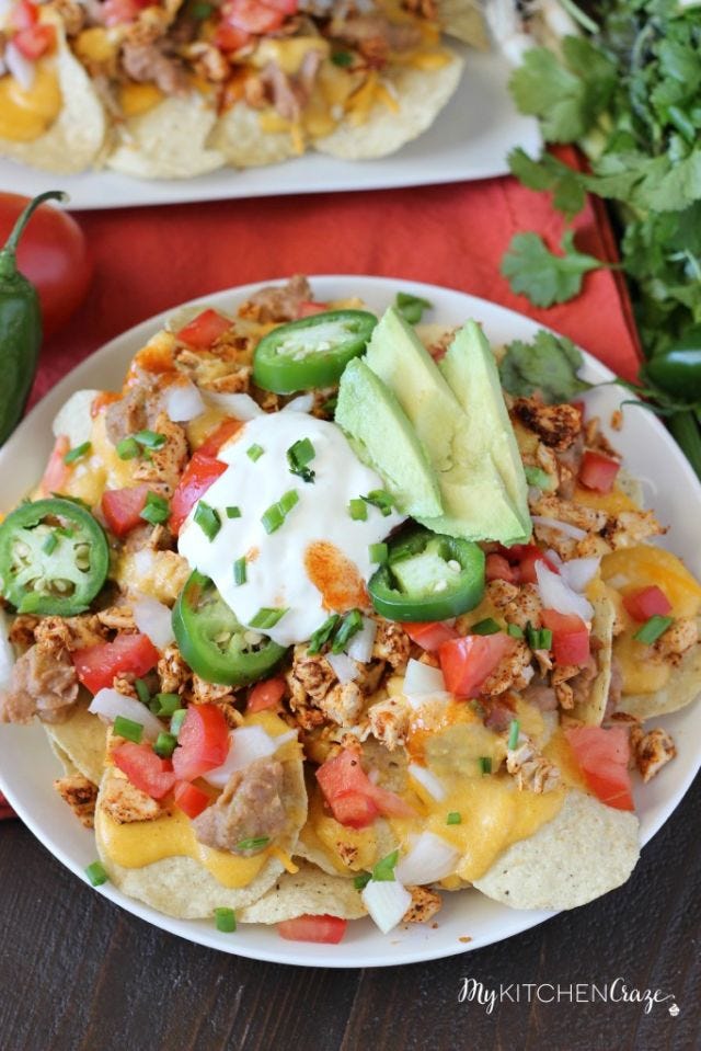 Dish, Food, Cuisine, Ingredient, Taco, Tostada, Meat, Flatbread, Produce, Recipe, 