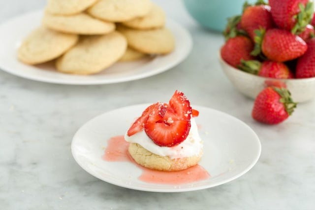 Strawberry Short-Cookies