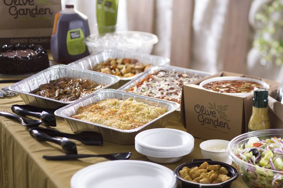 you-can-now-have-olive-garden-cater-your-next-party-olive-garden-is