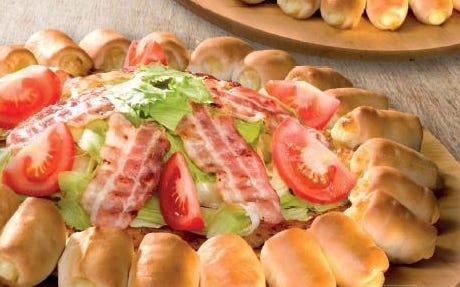 Pizza Hut Hungary Cheesy Bacon Bite Salad Pizza