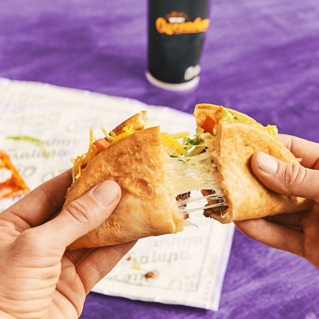 Taco Bell Releases New Quesalupa Cheesy Taco Shells Combine Chalupa And Quesadilla 8153