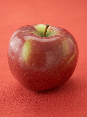 1 medium apple with peel