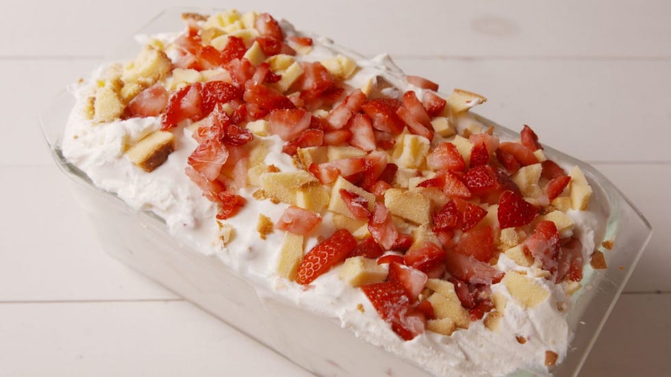 strawberry-ice-cream-no-churn