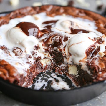 delish-skillet-brownie