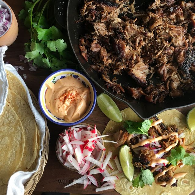 Best Slow Cooker Carnitas Tacos With Sriracha Mayo Recipe How To Make Slow Cooker Carnitas Tacos