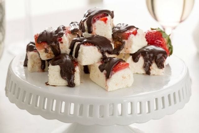 Chocolate-Covered Strawberry Fudge Chocolate-Covered Strawberry Fudge