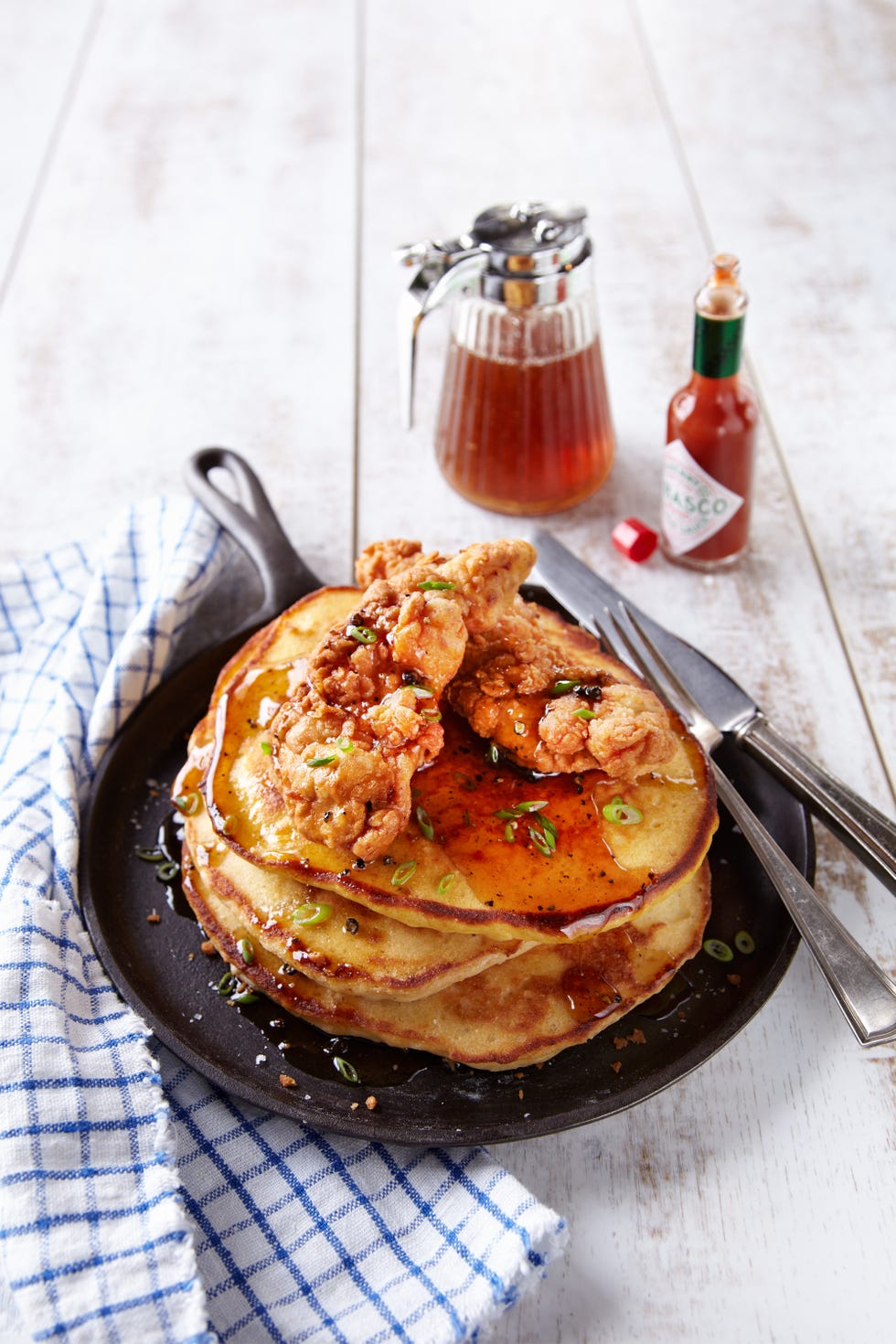 Chicken and Corn Bread Pancakes with Spicy Syrup Chicken and Corn Bread Pancakes with Spicy Syrup