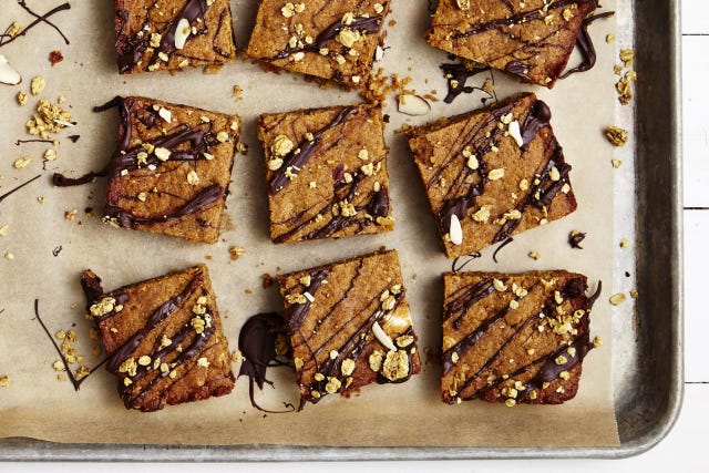 Brown, Food, Cuisine, Ingredient, White, Finger food, Baked goods, Dessert, Recipe, Dish, 