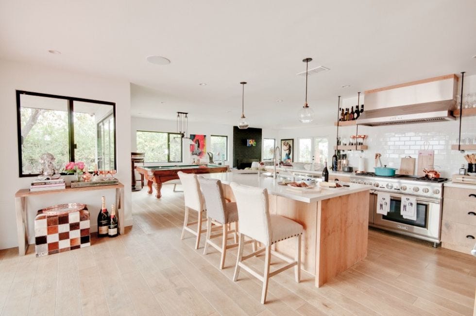 Wood, Floor, Room, Interior design, Flooring, Furniture, Countertop, Home, Cupboard, Interior design, 