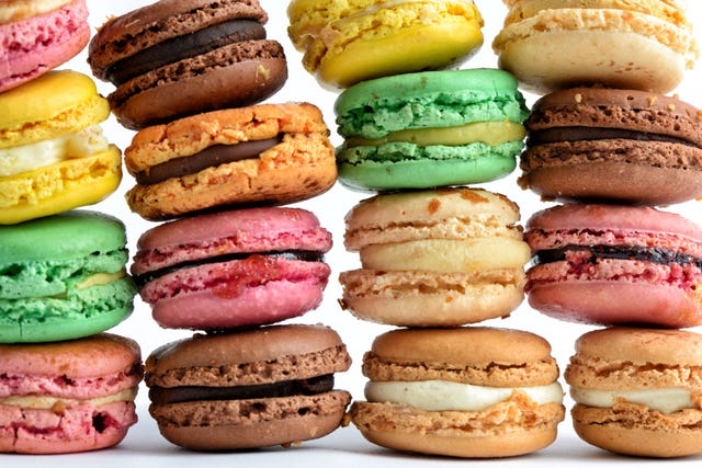 Food, Macaroon, Finger food, Sweetness, Cuisine, Baked goods, Dessert, Cookies and crackers, Ingredient, Confectionery, 