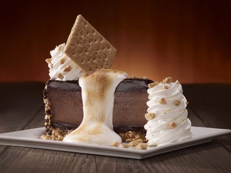 Things You Need To Know Before Eating At The Cheesecake Factory