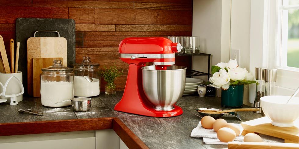 Mixer, Countertop, Kitchen appliance, Small appliance, Product, Blender, Home appliance, Room, Food processor, Kitchen, 