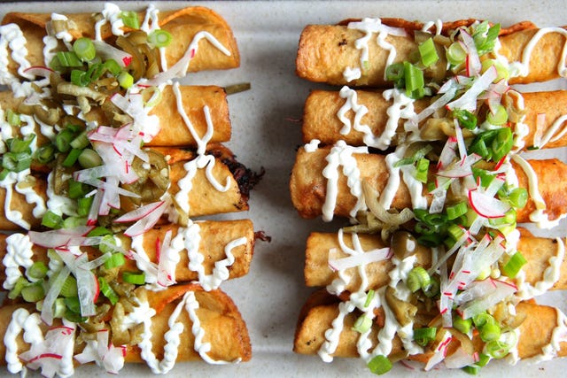 Slow Cooker Thai Red Curry Taquitos Recipe