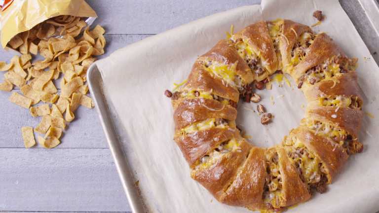 preview for How To Make A Frito Pie Crescent Ring