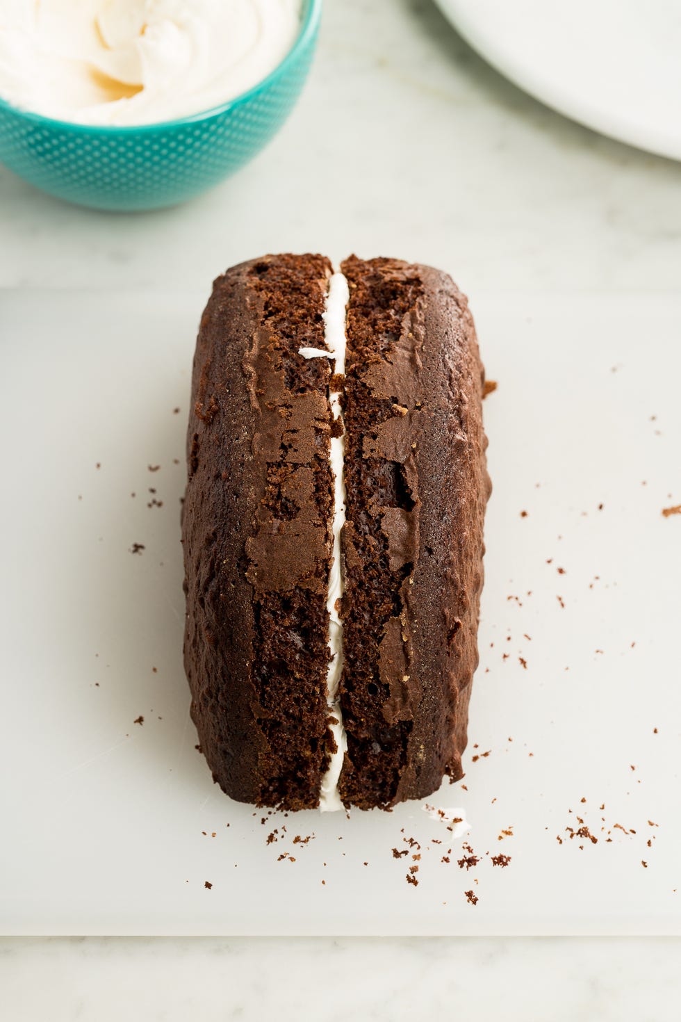 Cuisine, Food, Dessert, Sweetness, Baked goods, Ingredient, Serveware, Cake, Dishware, Chocolate cake, 