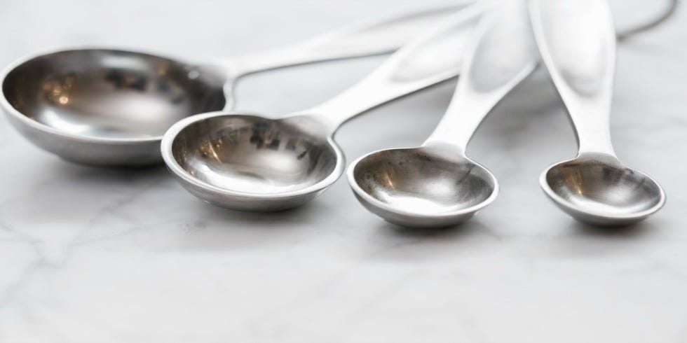 Kitchen utensil, Dishware, Cutlery, Metal, Spoon, Serveware, Household silver, Chemical substance, Silver, Natural material, 