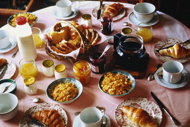 Serveware, Food, Cuisine, Dishware, Meal, Coffee cup, Tableware, Drinkware, Dish, Table, 