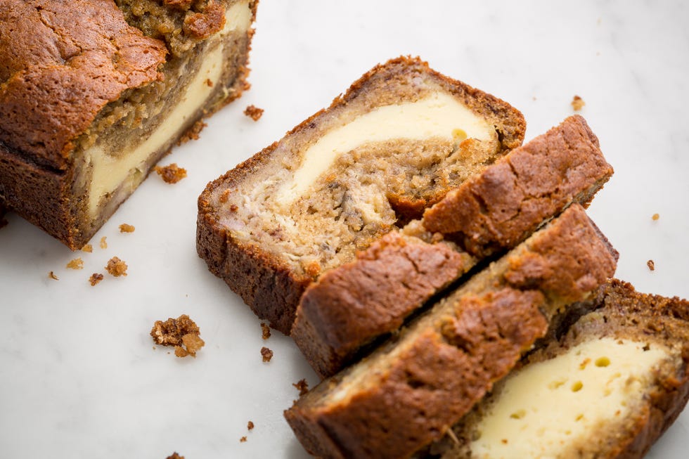 delish-cream-cheese-banana-bread