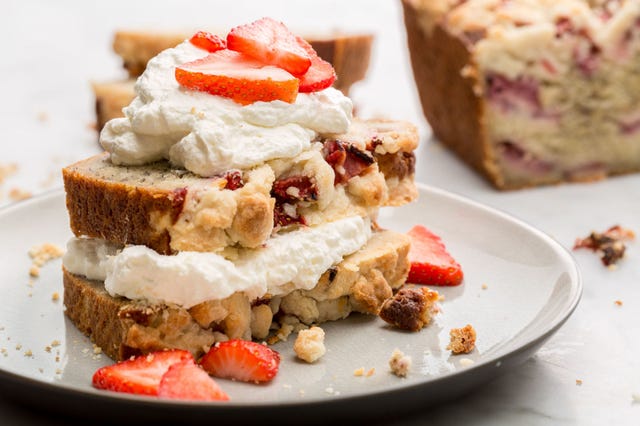 strawberry-shortcake-banana-bread strawberry shortcake banana bread