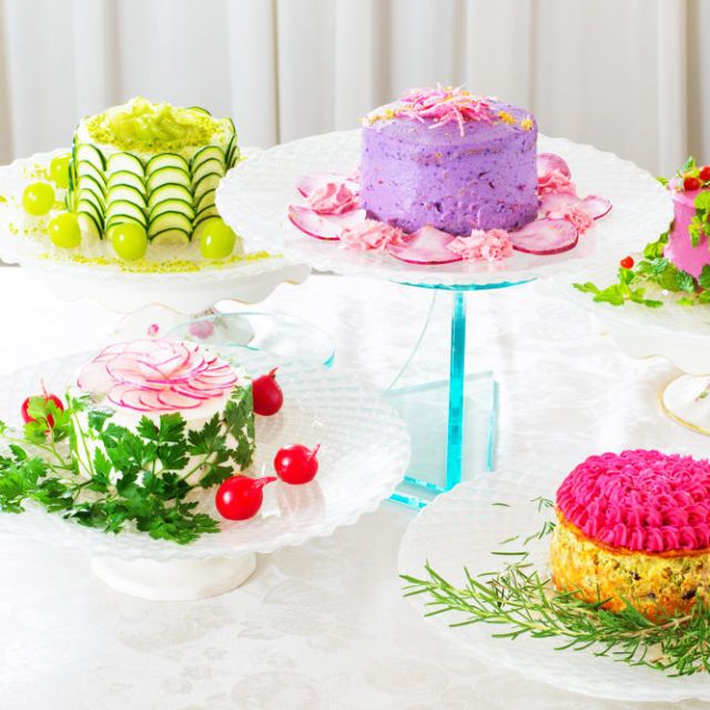 Sweetness, Green, Food, Cake, Cuisine, Dessert, Baked goods, Ingredient, Cake decorating, Pink, 